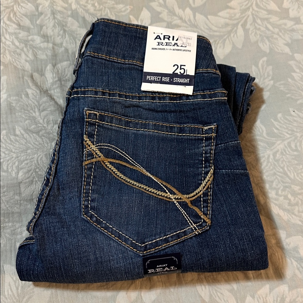 Ariat Women's Straight Leg Jeans - Blue